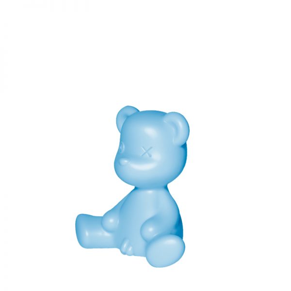 Teddy Boy è una lampada da tavolo  che mescola i tratti dell'orsacchiotto con tratti “quasi umani”. Irriverente e colorato è il prossimo capo nella wishlist di ogni design addicted. Qeeboo - Lampade Plastica
